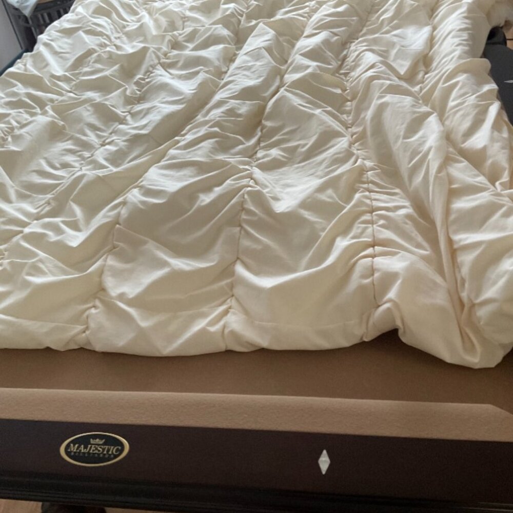 couette IKEA 200X180 Neuve, lavée